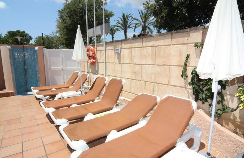 Albergue Hsr Gil (Adults Only) Palmanova Exterior foto